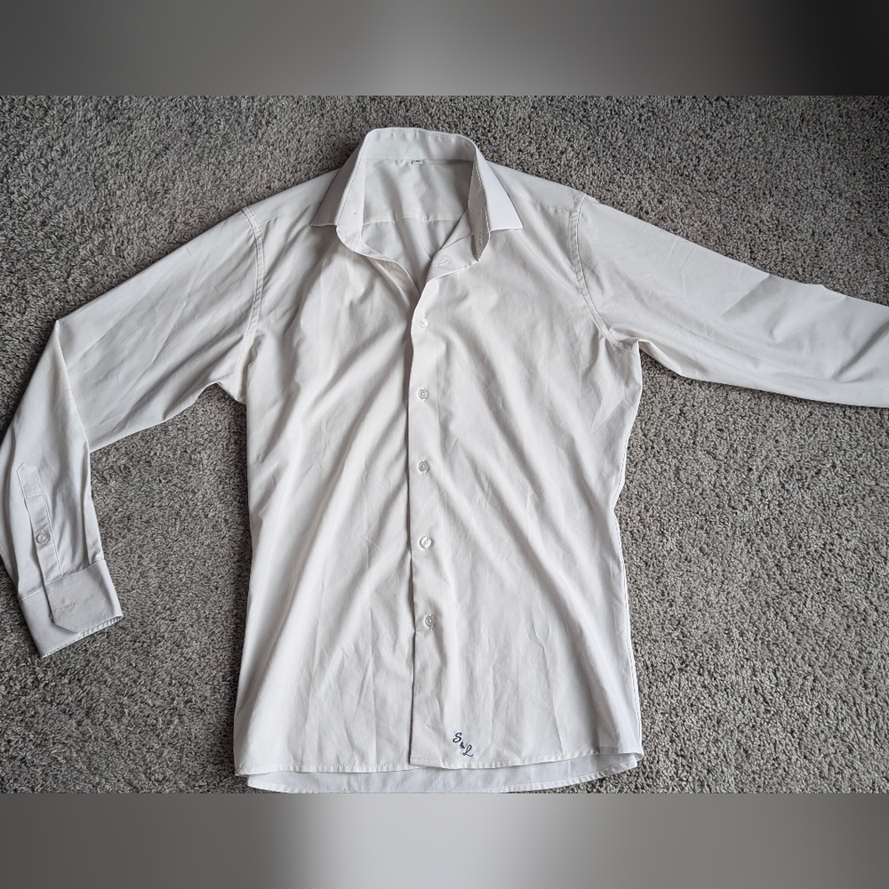 Slim Fit White Dress Shirt for Formal Occasions